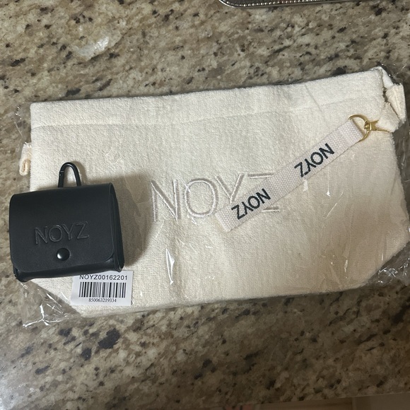 NOYZ Handbags - NOYZ Bundle NWT